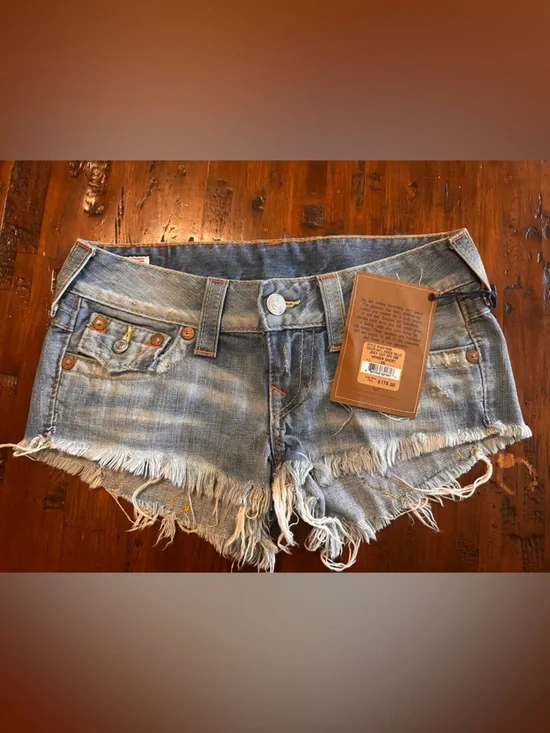 True Religion Light Blue Distressed Denim Jean Shorts - Picture 1 of 3